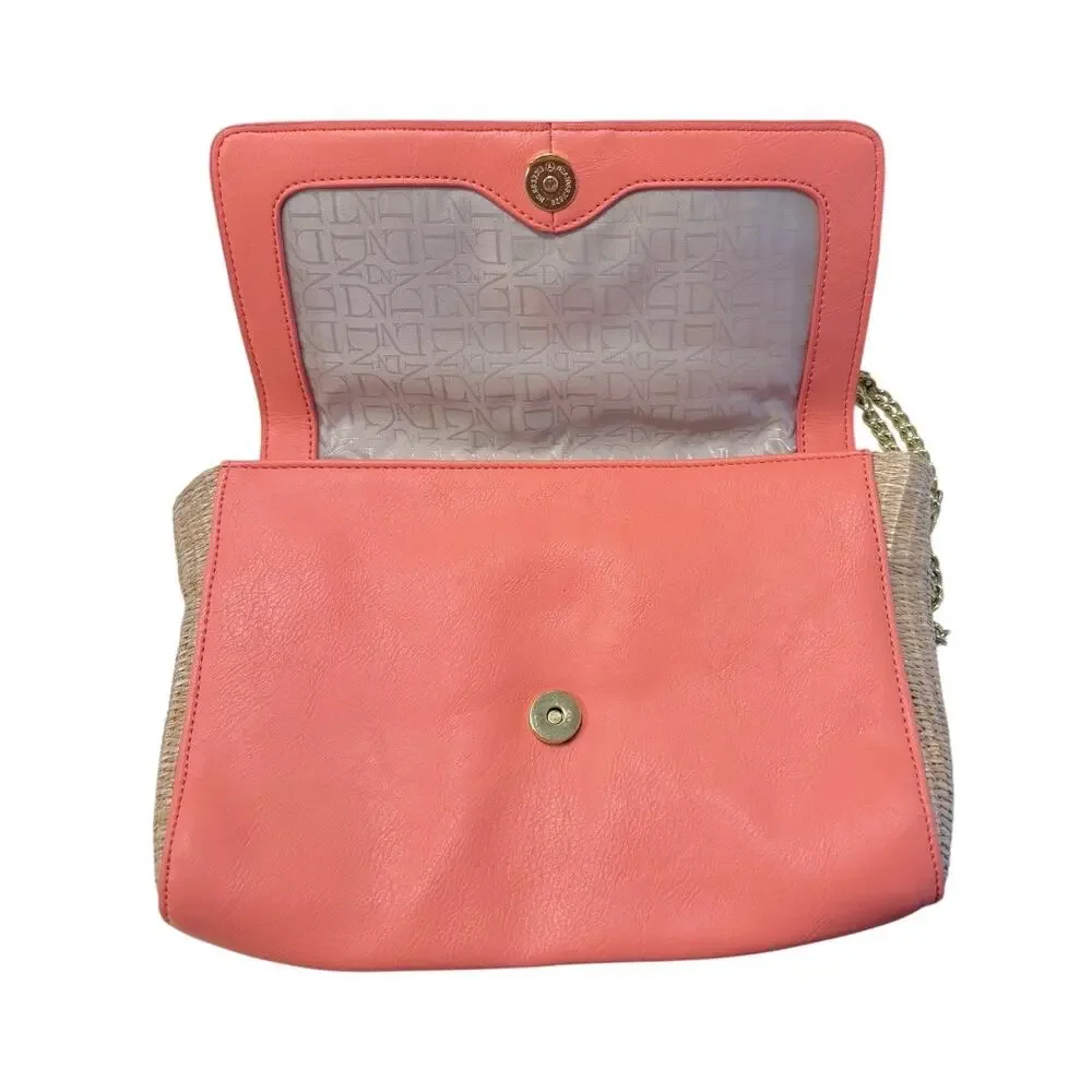 Danielle Nicole Raffia Tassel Crossbody Bag Coral Straw Chain Strap Clutch NWOT - Picture 4 of 9